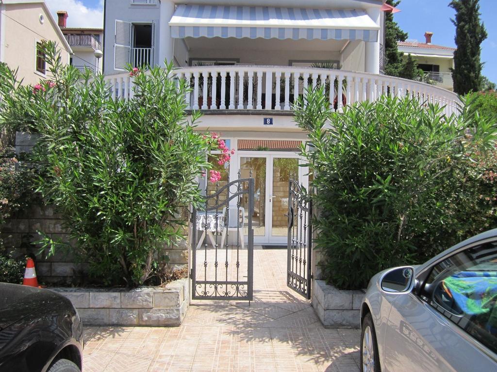 Apartments Antonia Malinska Oda fotoğraf
