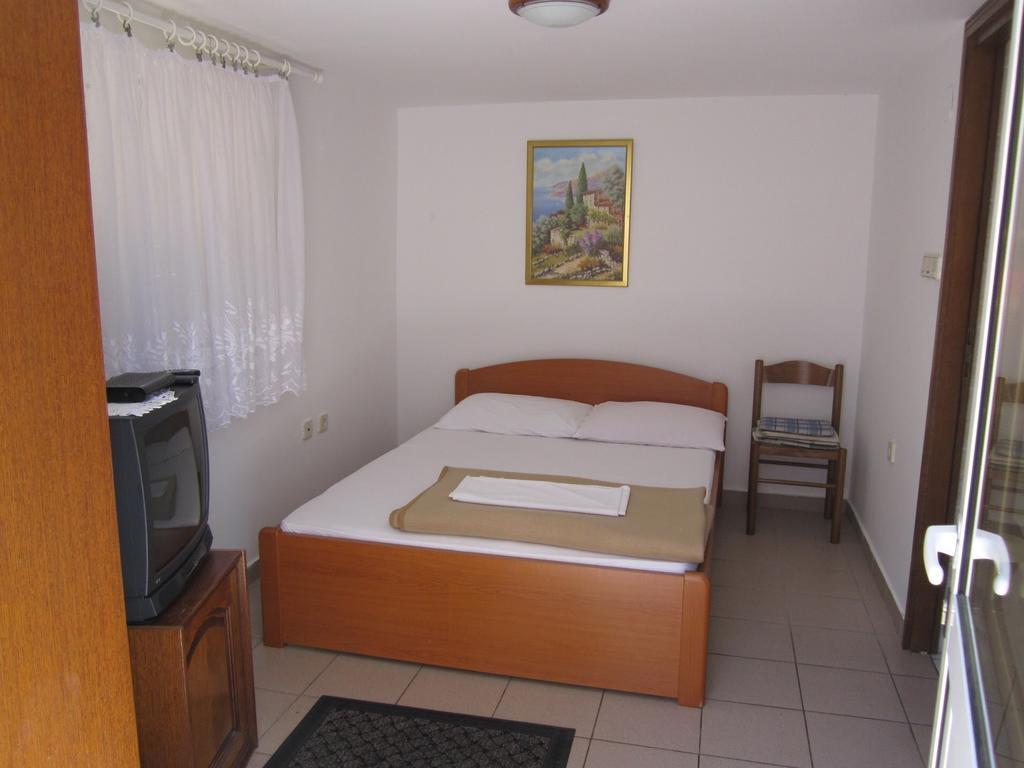 Apartments Antonia Malinska Oda fotoğraf