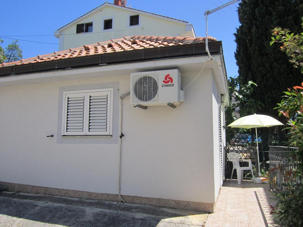 Apartments Antonia Malinska Oda fotoğraf