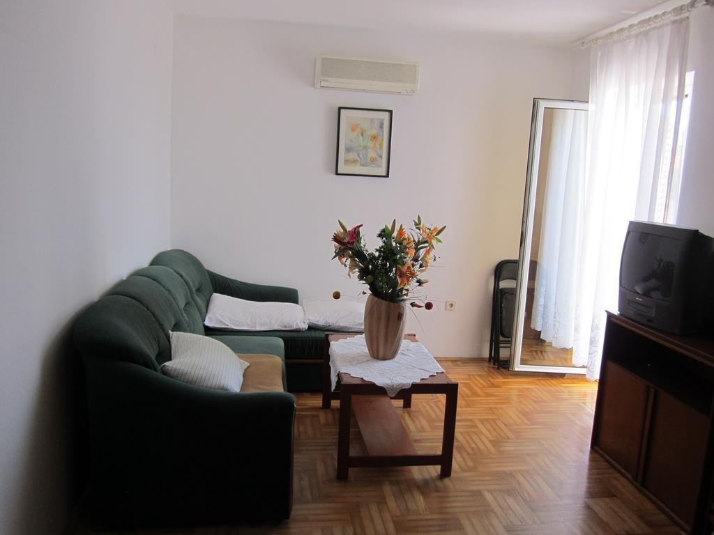 Apartments Antonia Malinska Oda fotoğraf