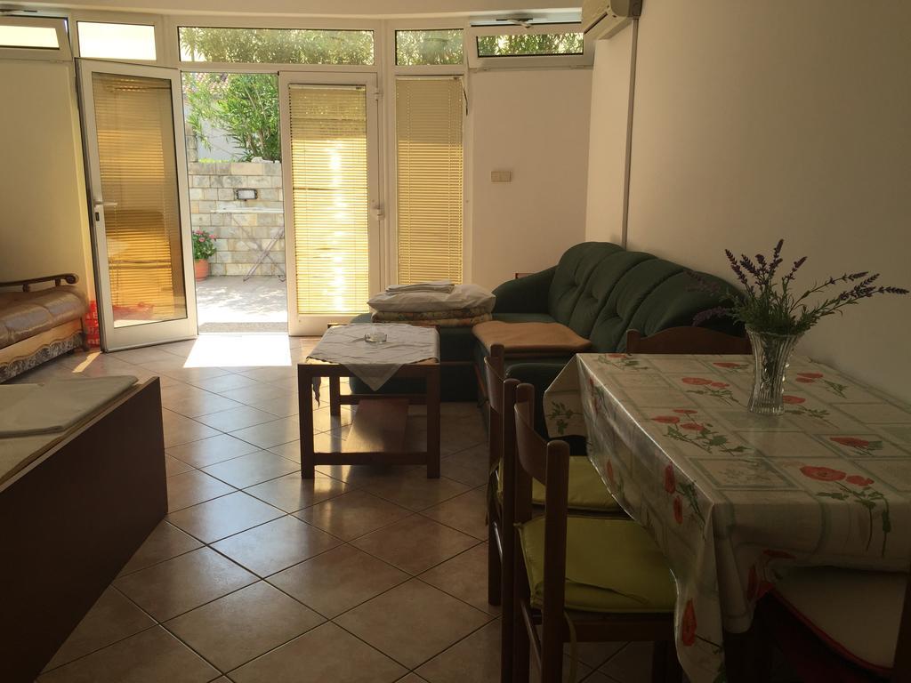 Apartments Antonia Malinska Dış mekan fotoğraf