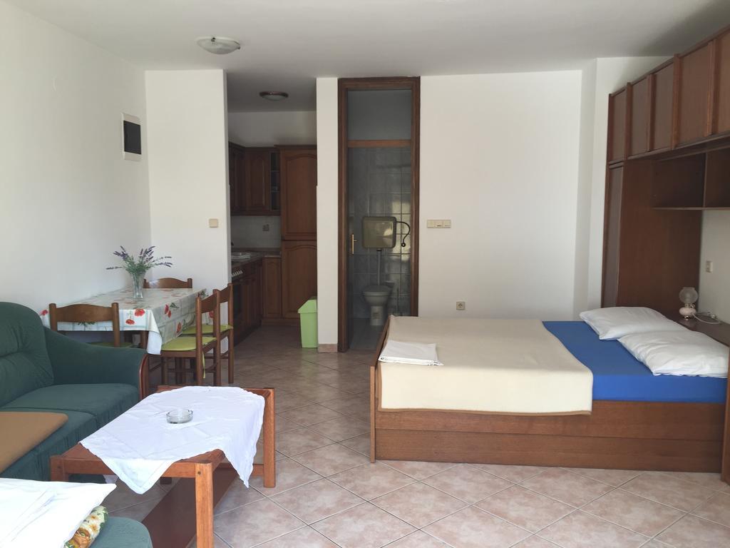 Apartments Antonia Malinska Dış mekan fotoğraf